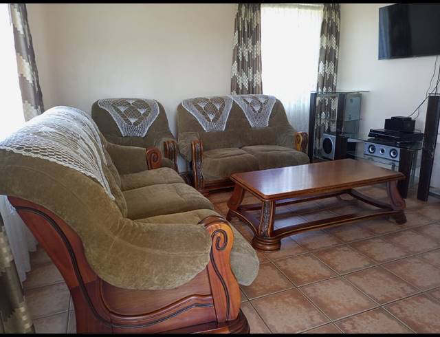 3 BEDROOM FREESTANDING FOR SALE IN WOODLANDS